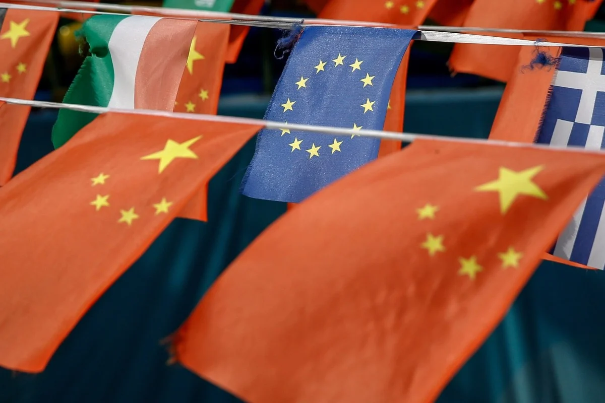 EU objavila da dvije kineske rafinerije i jedan trgovac podliježu novim sankcijama Rusiji