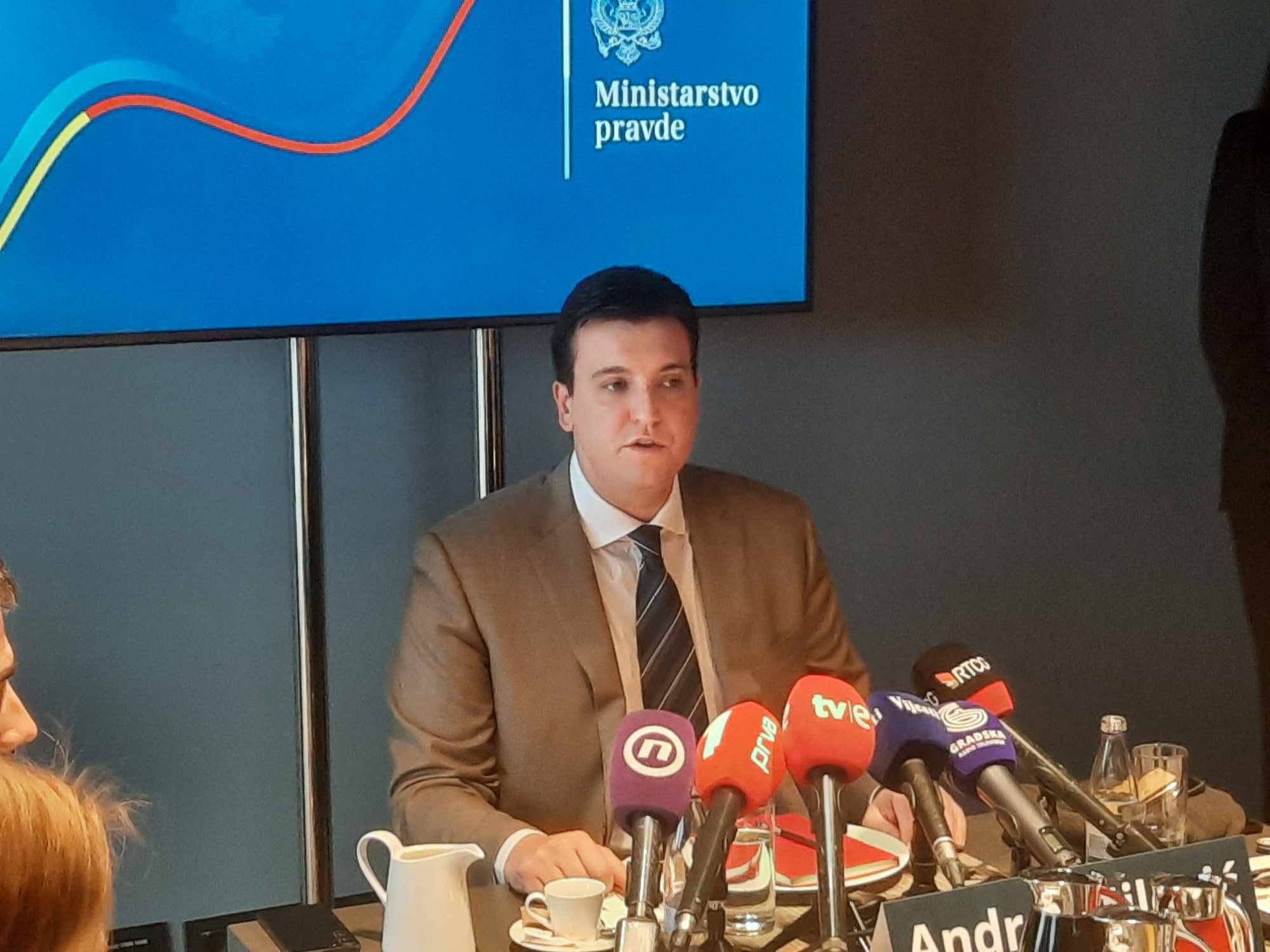 Milović: SDT se bavi davanjem azila Telmanu, i na Odboru sam rekao da je Abazović prvoosumnjičeni