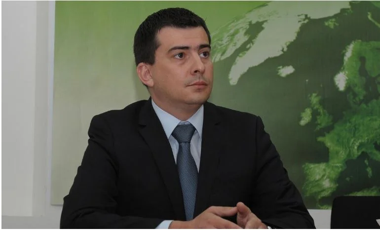 Radman: Kad Adžić kaže da državom neće upravljati kriminalci, on najavljuje ostavke iz svog okruženja