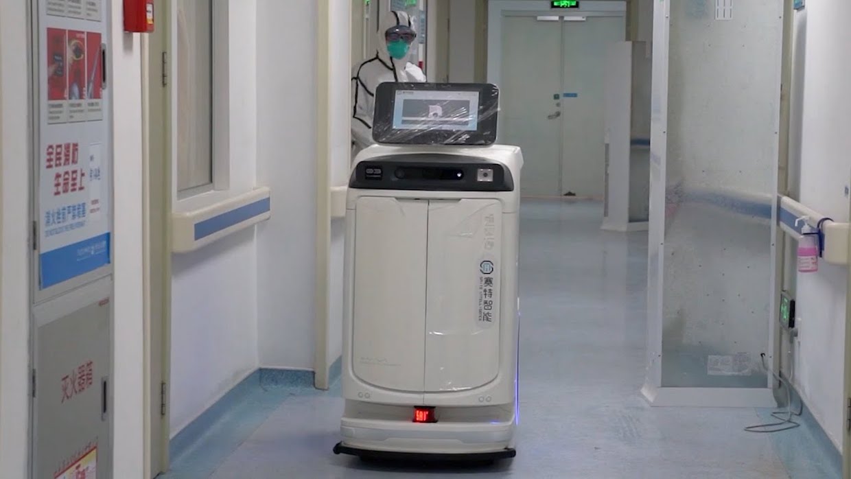 Sestre roboti u Italiji: Ne umaraju se i ne podliježu zarazi