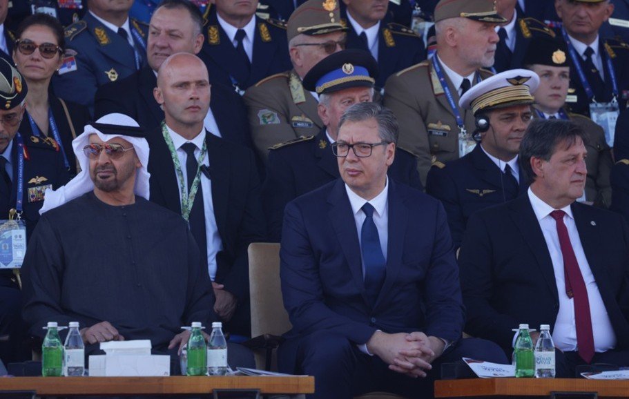 Vojna parada u Beogradu - ko se boji Vučka još?