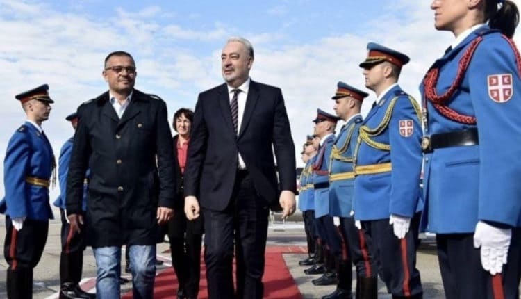 Skandal: Krivokapića dočekao ministar poljoprivrede u farmericama!!!