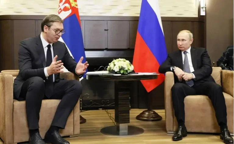 Kremlj komentarisao najavu Vučića da će Srbija možda morati da uvede sankcije Rusiji