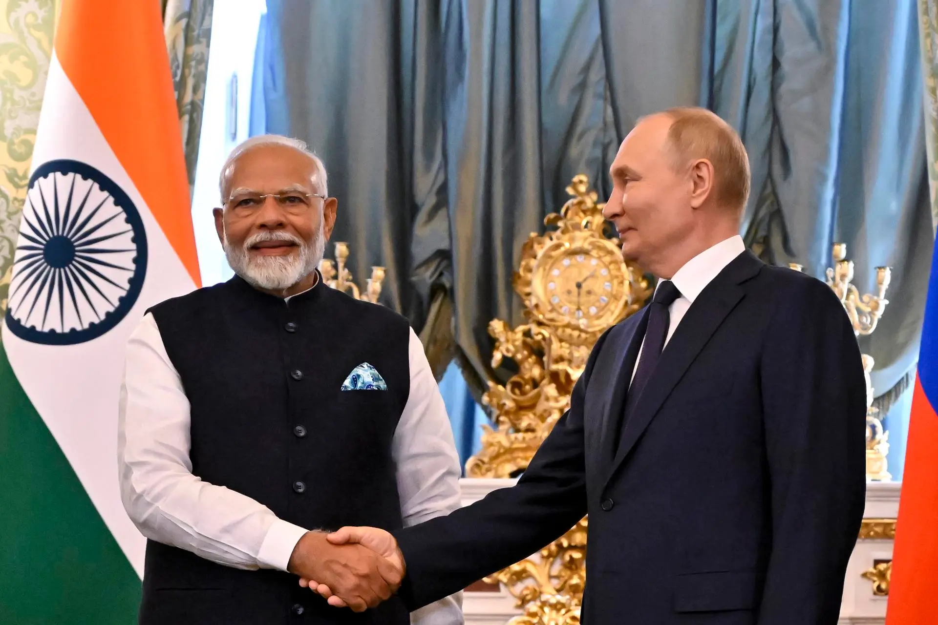 Modi razgovarao telefonom s Putinom