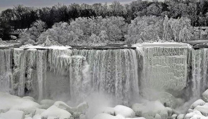 Zamrznuti vodopadi  Niagare, fotografije ostavljaju bez daha