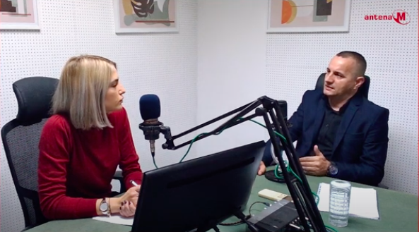 Rmandić: Policija brojčano desetkovana u svim jedinicama, obuću kupujemo sami i nosimo zakrpljene uniforme