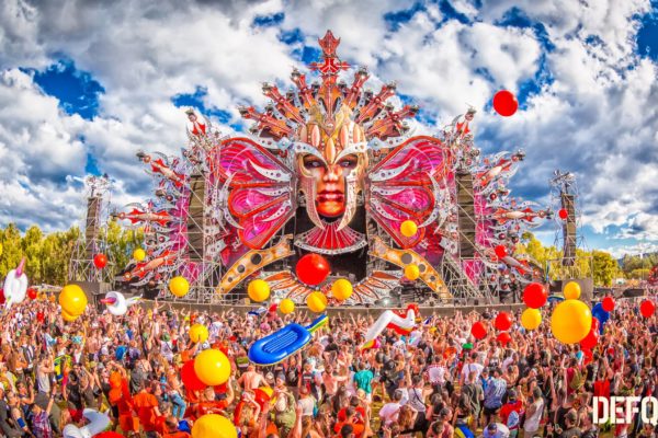 Masovno kolabiranje: Na muzičkom festivalu dvoje umrlo, 700 se predoziralo