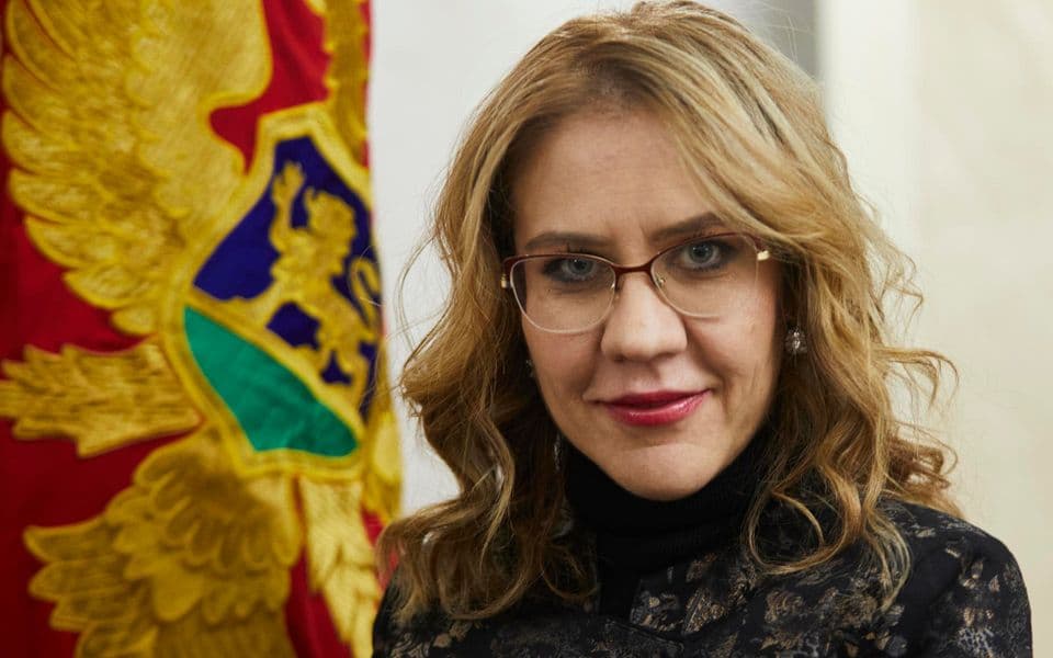 Bratić o Latinki Perović: Ka' će ova baba da ode više Bogu na istinu...