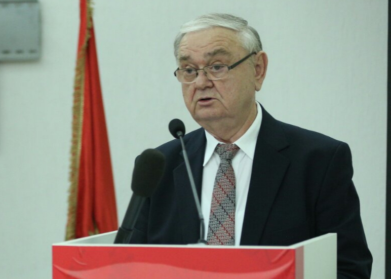 "Nemojte šutjeti. Jasno dajte do znanja da želite biti svoj na svome"