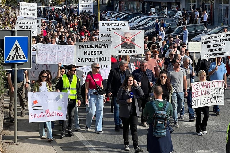 Građani Tuzle izlaze na protest zbog tragedije u Domu penzionera i podvođenja maloljetnica