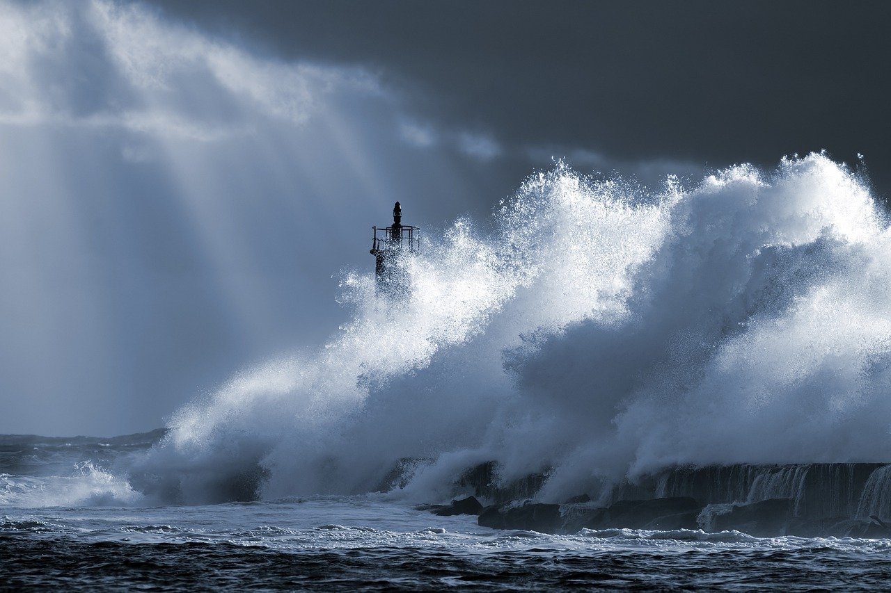 Američki meteorološki centar najavljuje uragan u blizini Albanije i Italije