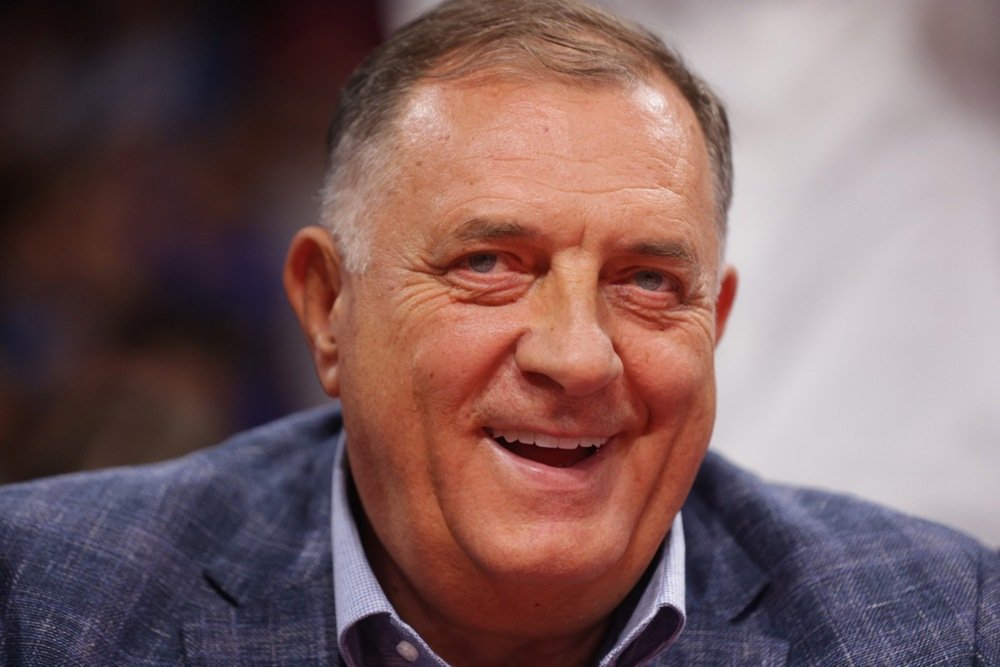Iako je smijenjen, Dodik predložio mandatara