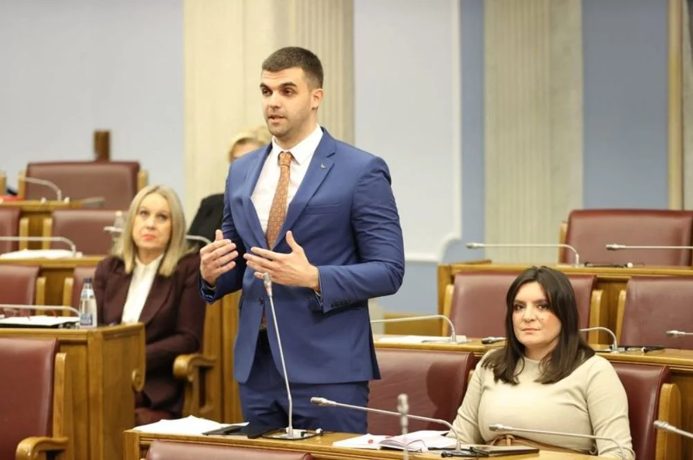 Božović: Partije parlamentarne većine da se izdignu iznad uskostranačkih interesa