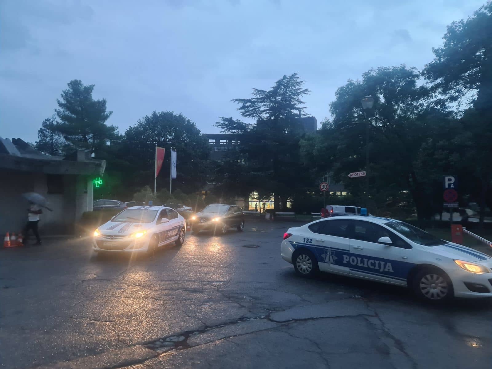Četiri osobe teško povrijeđene u pucnjavi na Cetinju dovedene u KCCG