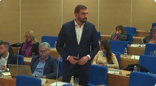 Klikovac: Izgleda da DNP i Knežević pričom o kolektoru samo politički trguju za više mjesta u rekonstruisanoj Vladi