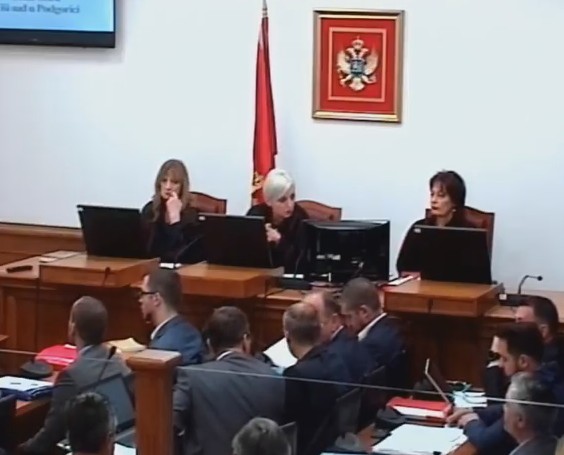 Suđenje ipak sjutra, Radosavljeviću i Jovanoviću otkazan let