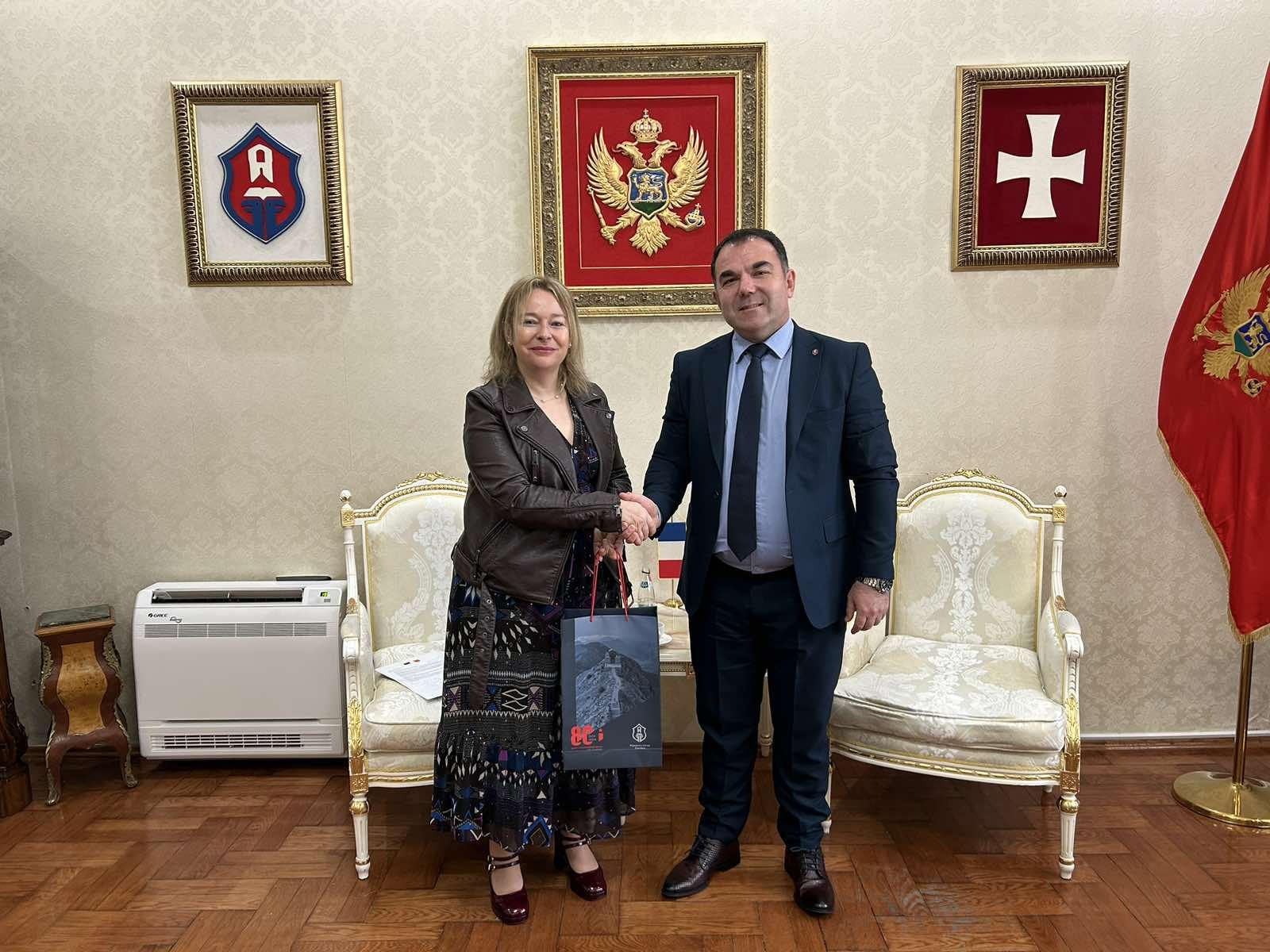 Đurašković se sastao sa ambasadorkom Francuske u Crnoj Gori