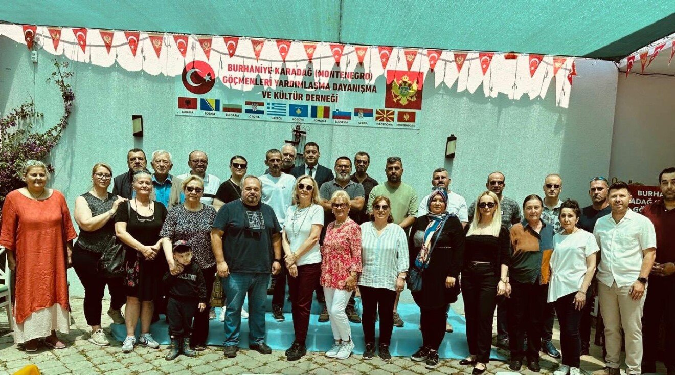 Udruženje crnogorskih iseljenika iz Burhanije: Azemović nije dao nikakav doprinos, nijedan učenik iz Turske nije uključen u Ljetnju školu jezika