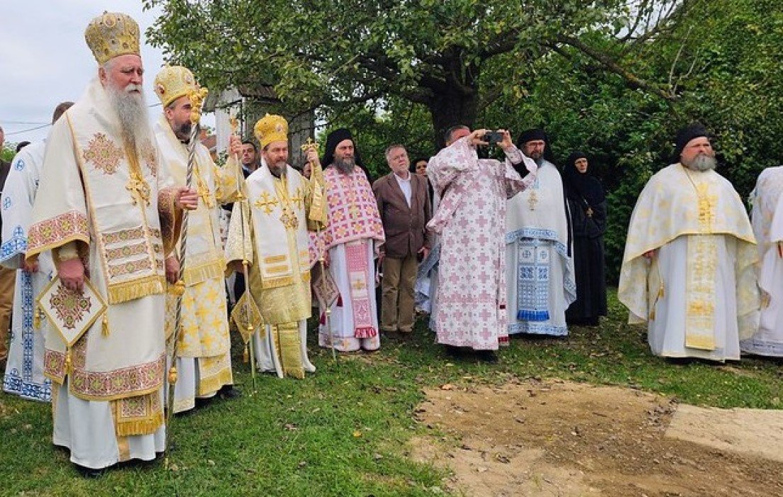 Koljaču đece spomenik u Crnoj Gori, a u Hrvatskoj spomenik Austrijanki koja je spašavala đecu!