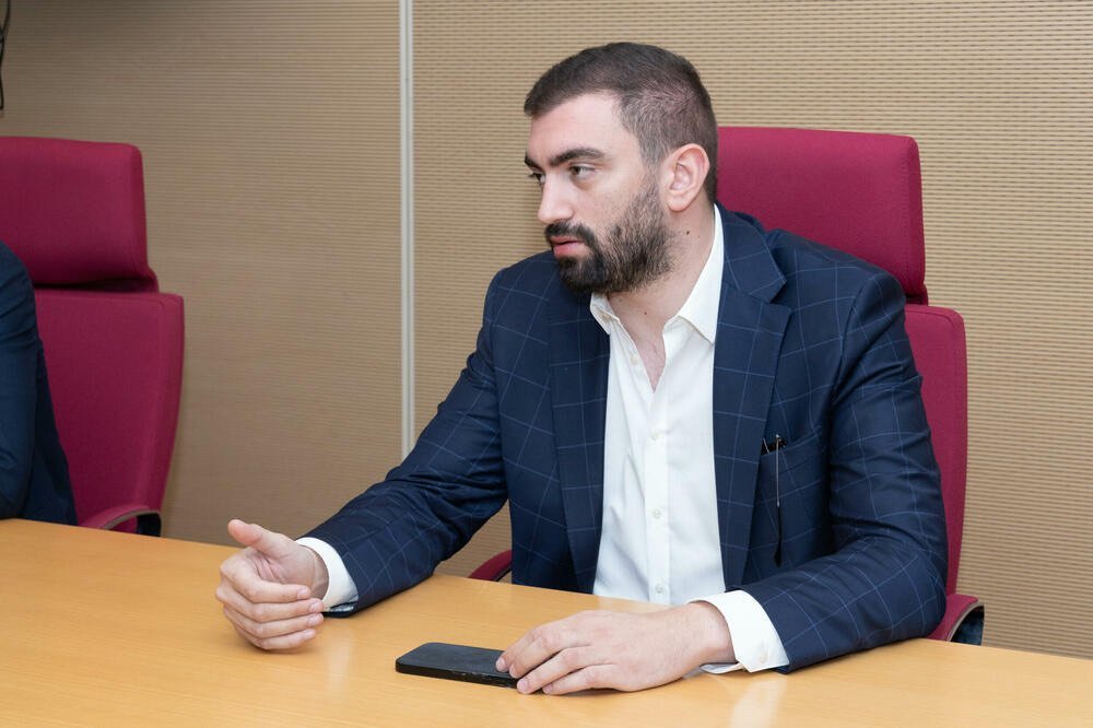 Klikovac: Nakaradnim saopštenjem PES potvrdio da se ne slavi 21. maj Dan nezavisnosti u Podgorici