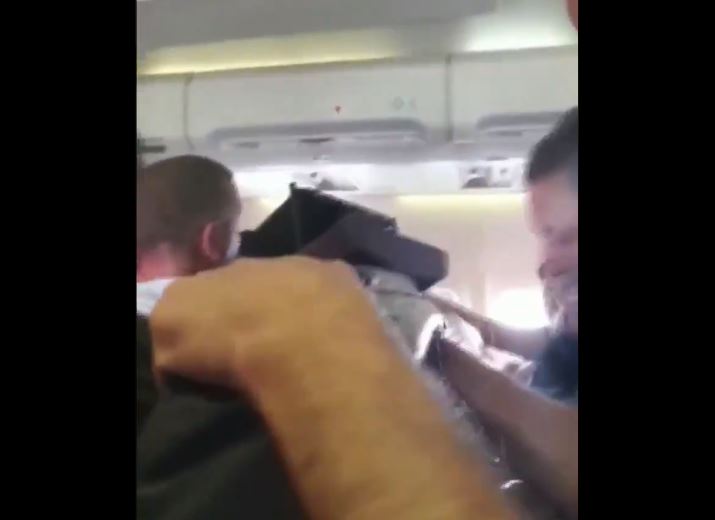 Deset ljudi povrijeđeno na letu Priština – Bazel