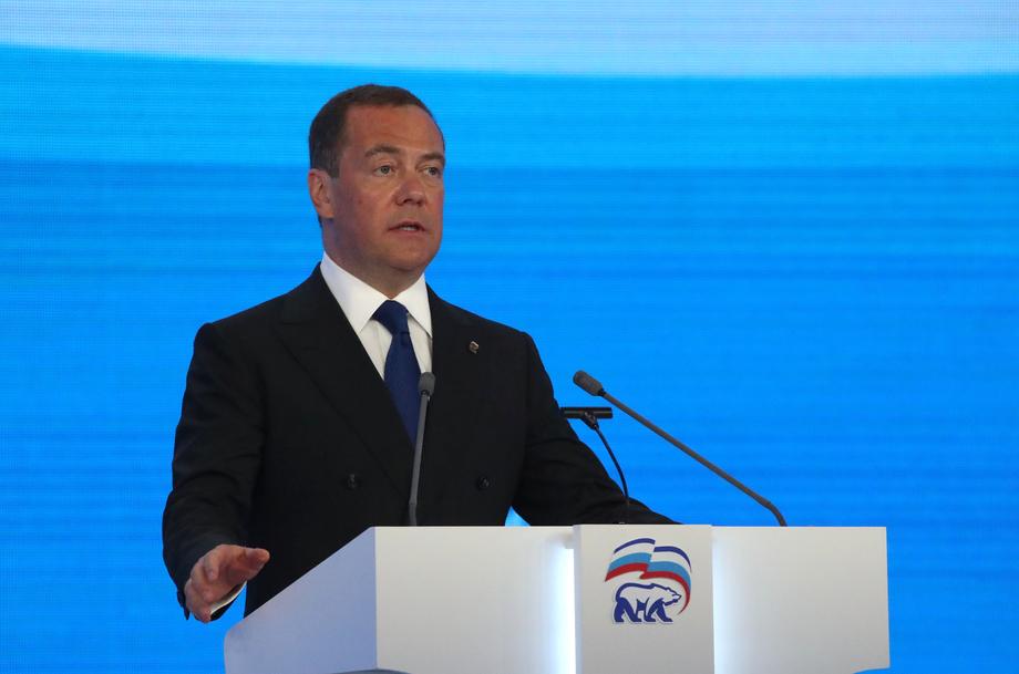 Medvedev: Ne zanima nas mišljenje G7, ne zaboravite presedan sa Kosovom