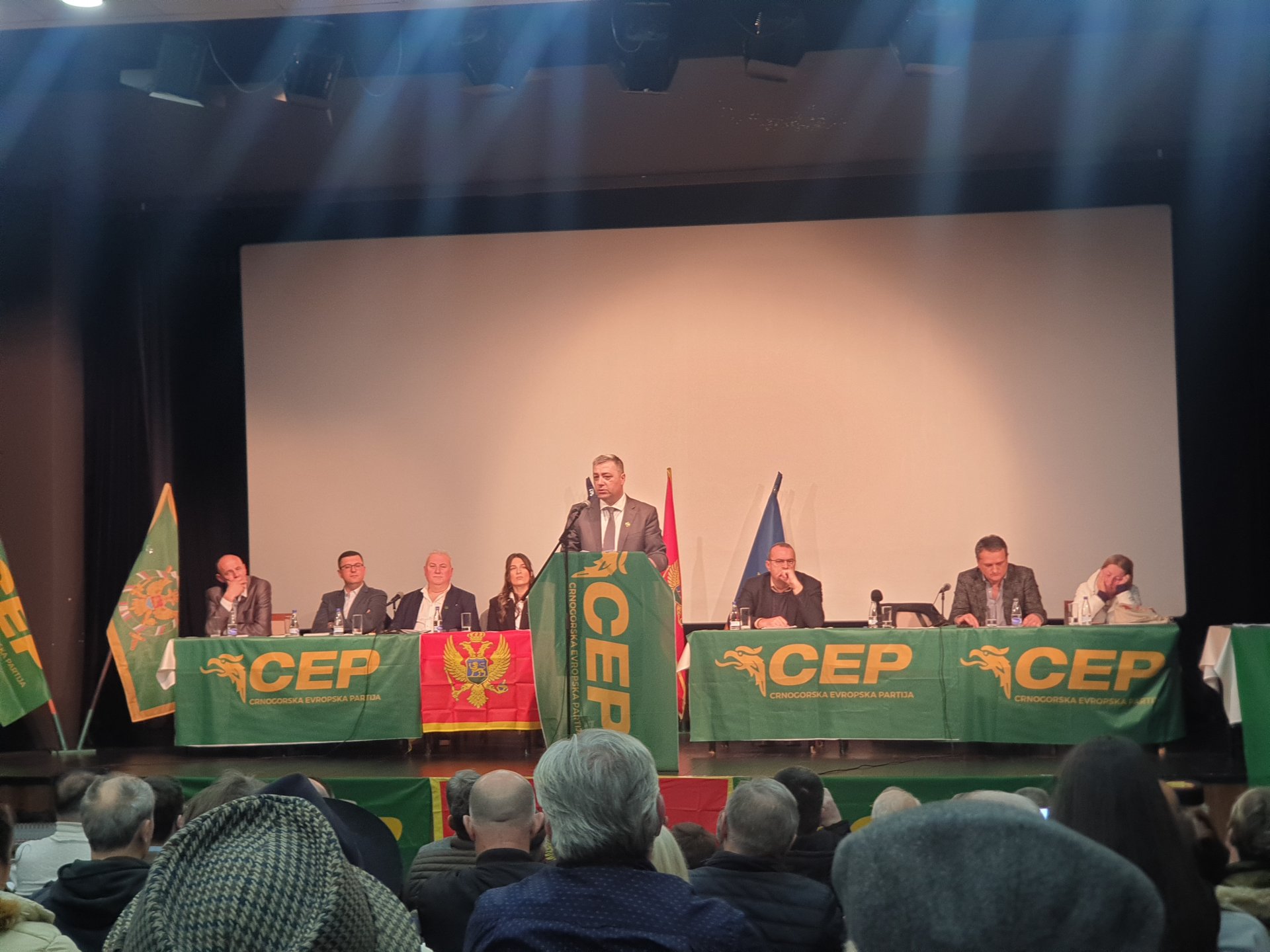 Izborna konvencija CEP-a u Nikšiću: Naša partija je na braniku Crne Gore i njene slobode