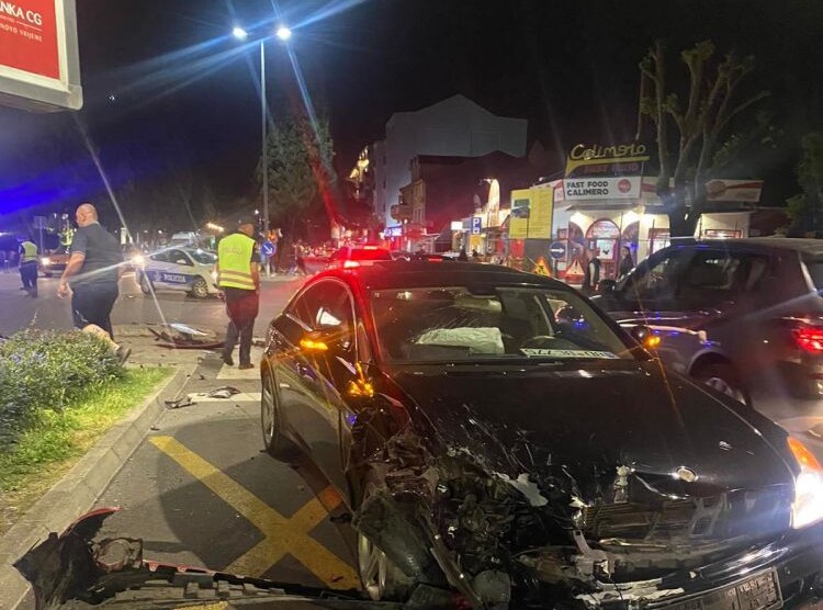 Udes u centru Podgorice, tri osobe prebačene u Klinički