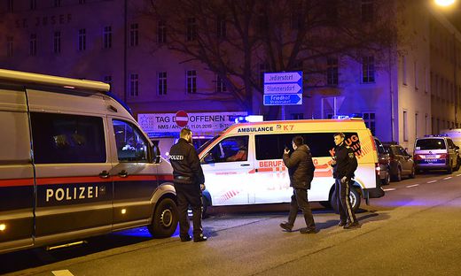 Beč: Pucnjava u crkvi, ima povrijeđenih, policija pronašla vezane monahe