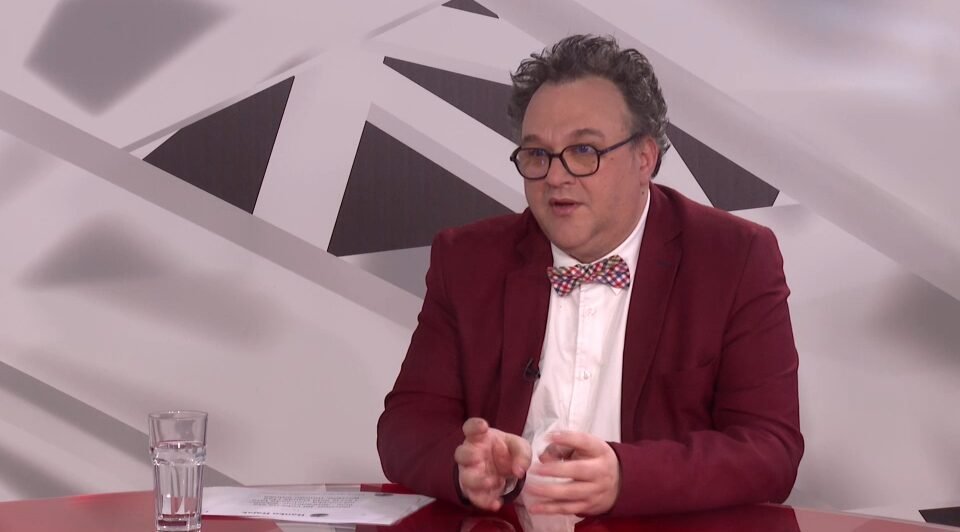 Napadnut novinar Nenad Kulačin u Šapcu, muškarac na ulici pokušao da ga udari