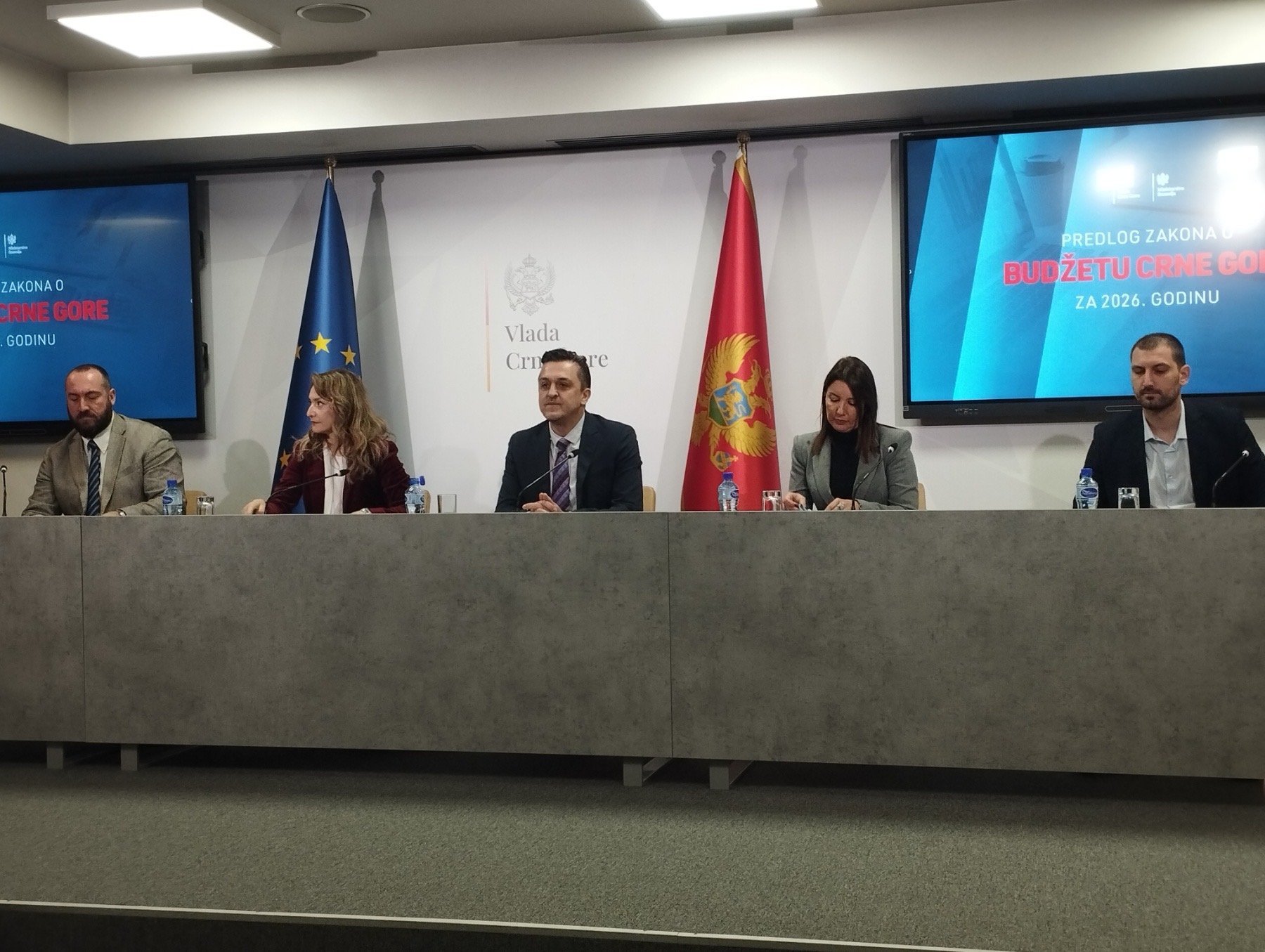 Vuković: U 2026. se zadužujemo 710 miliona, ne radimo na programu „Evropa sad 3“, Popović govorila o „jednoj strani efekta“ inflacije