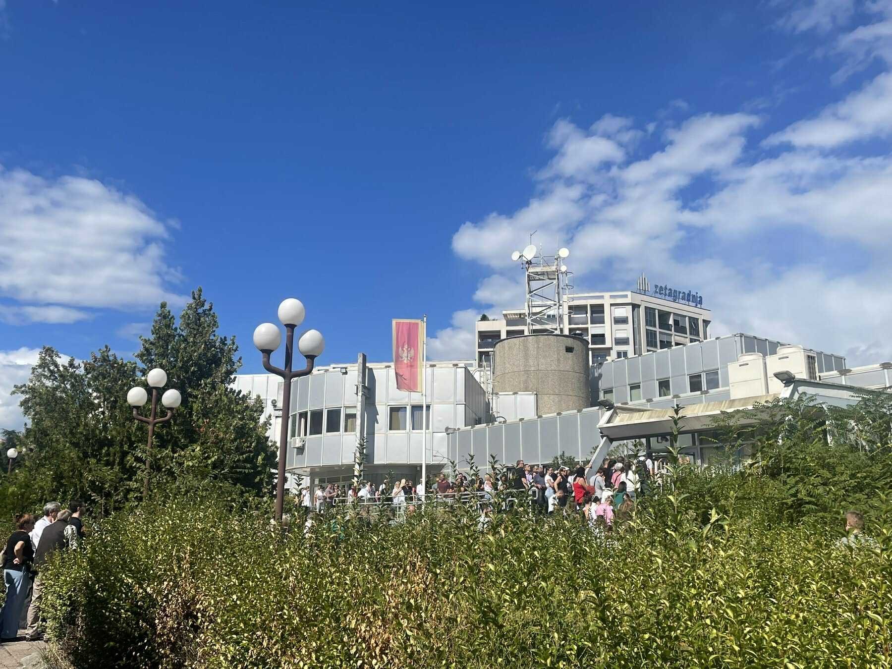 Još oko 70.000 nezamijenjenih dokumenata: Područne jedinice i filijale u devet gradova biće otvorene i u subotu