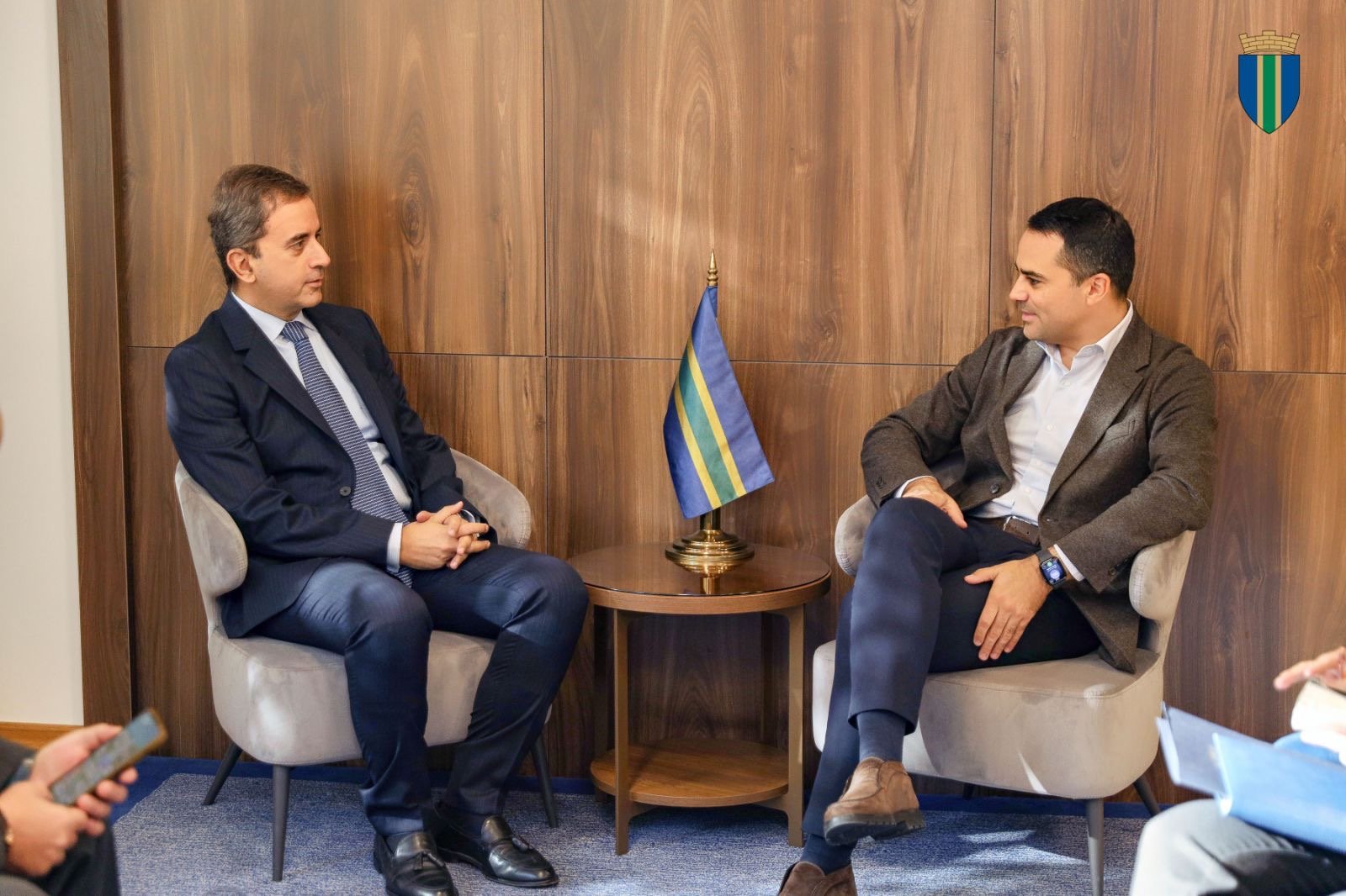 Opština Bar: Raičević primio ambasadora Republike Grčke u Crnoj Gori; nakon sastanka Joldasis uručio donaciju Ženama Bara