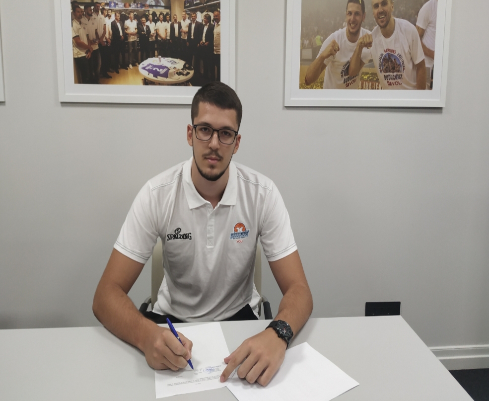 Mehić potpisao profesionalni ugovor sa Budućnosti Voli
