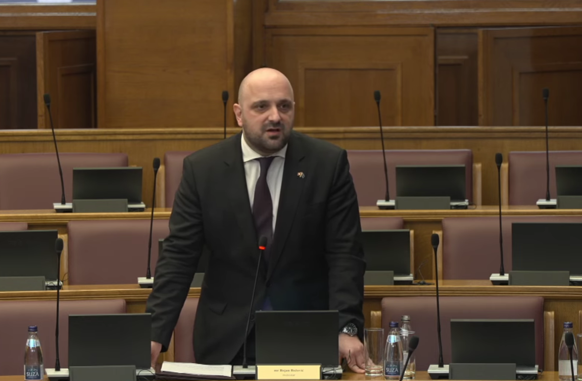 Božović: Osuđenici koristeći zatvorski telefon zovu žrtve nasilja i nastavljaju da im prijete