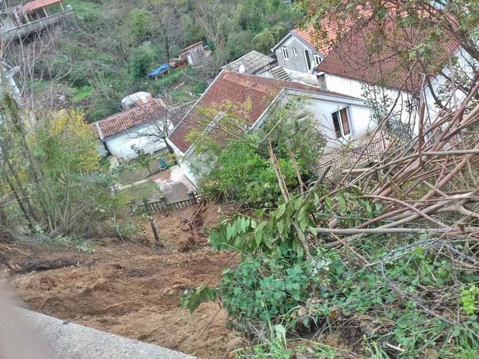 Nevolje mještana Novog ne prestaju: ''Plašimo se da će sljedeća veća kiša obrušiti sve na nas''