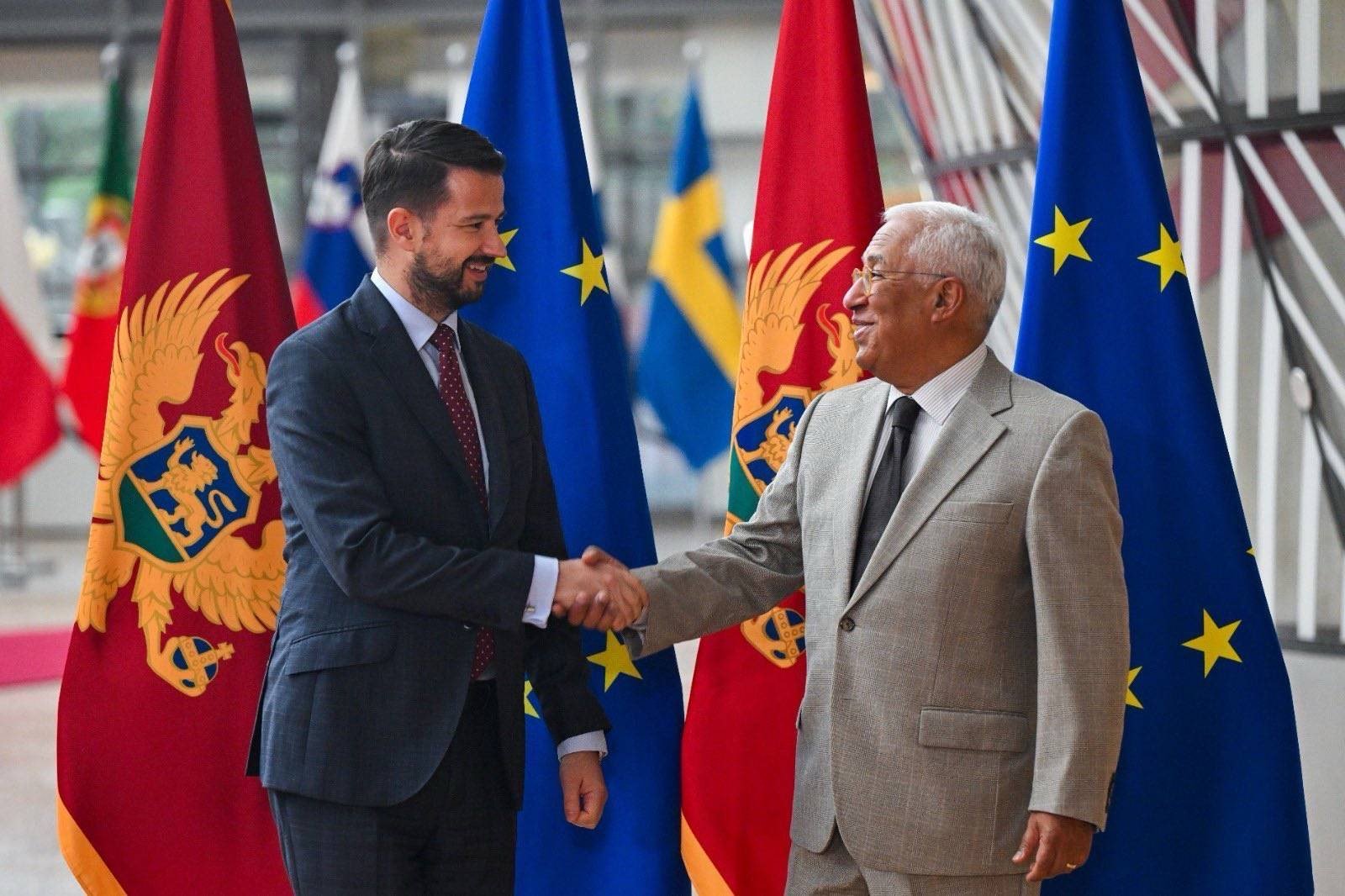 Košta u pismu Milatoviću pohvalio njegovo liderstvo u pristupnom procesu CG i zakazao sastanak za 17. decembar