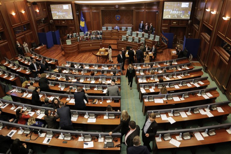Skupština Kosova usvojila Rezoluciju o genocidu u Srebrenici