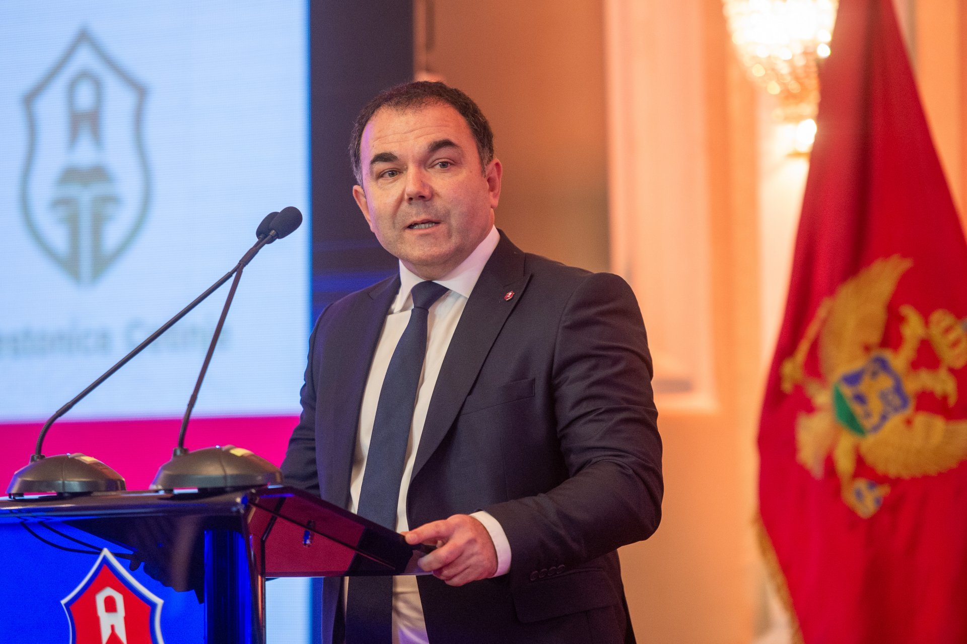 Đurašković: Mandiću, na Lovćenu ćeš graditi taman ka' što ste održali riječ "dogodine u Prizrenu"