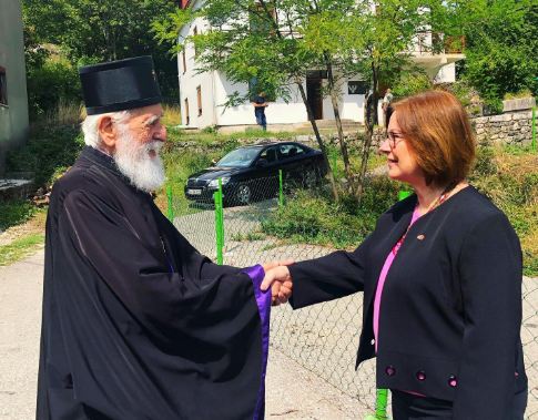 Američka ambasadorka: Zadovoljstvo je posjetiti Crnogorsku pravoslavnu crkvu