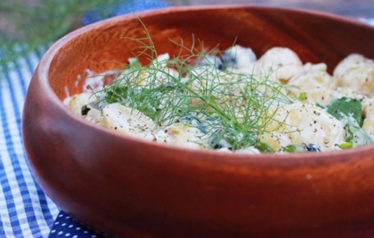 Ukusno i brzo: Salata od krompira i feta sira