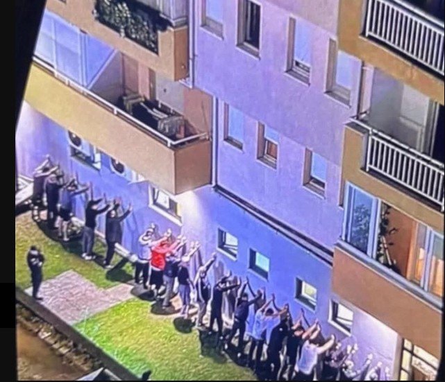 Adžić: Postojavati turske državljane uz zid kao za vrijeme rata je skandal kakav CG skoro nije imala