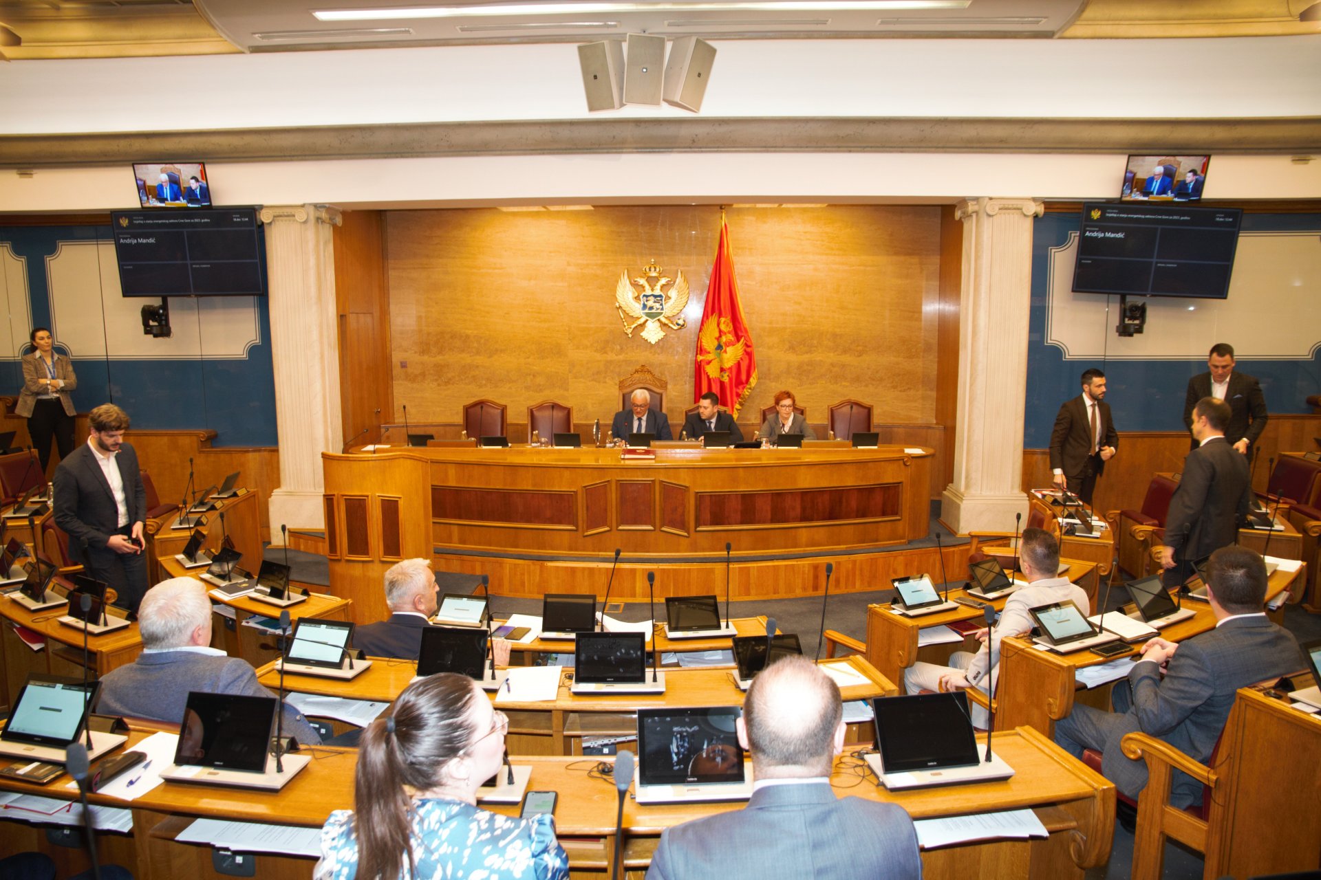CDT: Konsenzus za povećanje novca, dok reforma stoji
