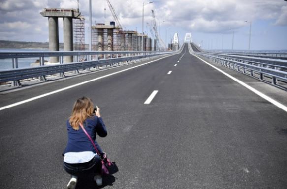 Poziv Kijevu da uništi Krimski most, stiže odgovor iz Rusije