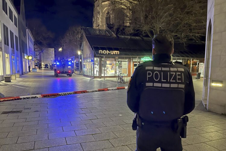 Njemačka: Žena naoružana pištoljem upala u kliniku, ulice zatvorene, u toku evakuacija