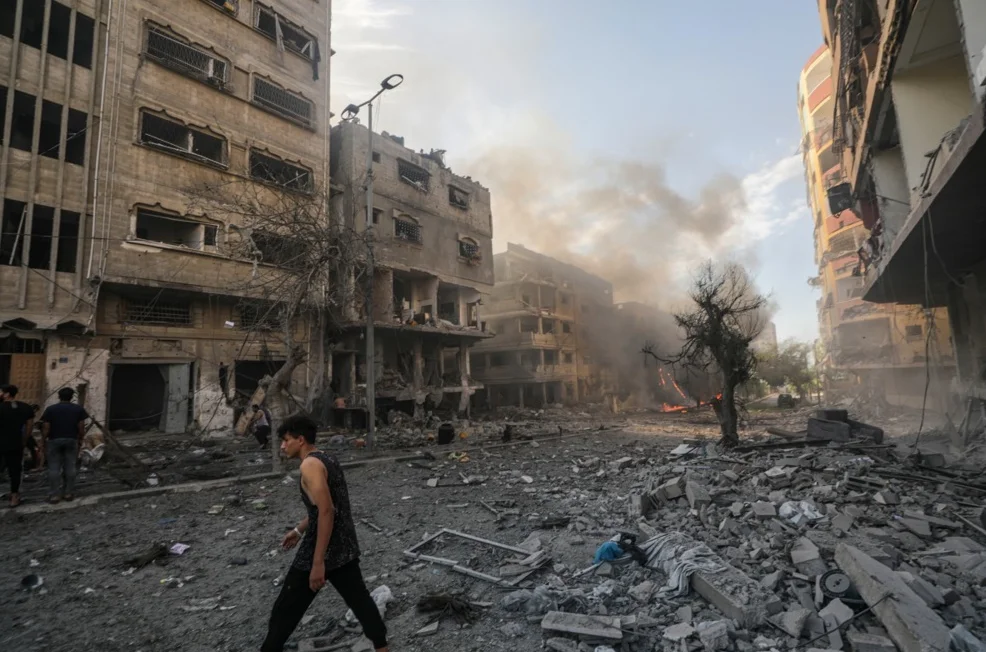 Rojters: Najmanje 60 poginulih u napadu na izbjeglički kamp, šef SZO ponovo poziva na prekid vatre: Zdravstveni sistem u Gazi je uništen