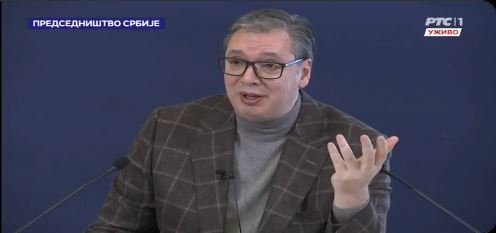 Zvižduci u prenosu uživo ometali Vučićevo obraćanje