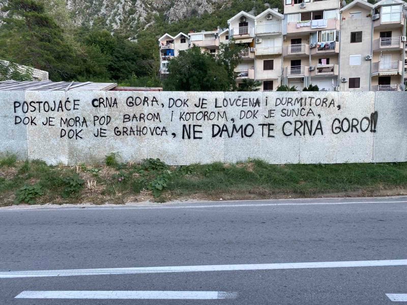 Iz Risna: Postojaće Crna Gora, dok je Lovćena i Durmitora, dok je mora pod Barom i Kotorom...